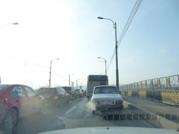 Suceava, aproape blocată de traficul infernal. Asta ne așteaptă și zilele următoare