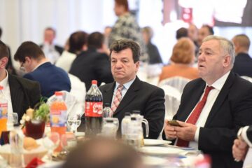 Apreciere, recunoaștere și povești de viață impresionante, la ediția aniversară a Galei „Top 10 Suceveni” - Foto Artistul