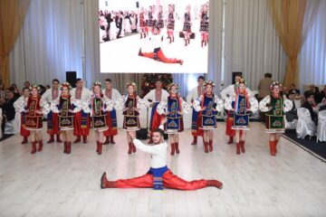 Ansamblul Cervona Kalena din Negostina - Foto Artistul