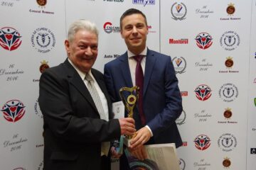 Apreciere, recunoaștere și povești de viață impresionante, la ediția aniversară a Galei „Top 10 Suceveni” - Foto Artistul