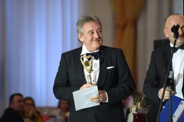 Apreciere, recunoaștere și povești de viață impresionante, la ediția aniversară a Galei „Top 10 Suceveni” - Foto Artistul