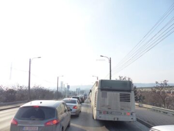 Suceava, aproape blocată de traficul infernal. Asta ne așteaptă și zilele următoare
