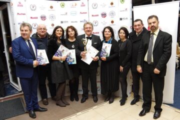 Apreciere, recunoaștere și povești de viață impresionante, la ediția aniversară a Galei „Top 10 Suceveni” - Foto Artistul