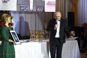 Apreciere, recunoaștere și povești de viață impresionante, la ediția aniversară a Galei „Top 10 Suceveni” - Foto Artistul