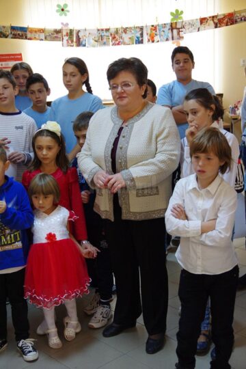 Daniela-Luminița Ceredeev - credința, voluntariatul, catedra, fețe ale aceluiași întreg