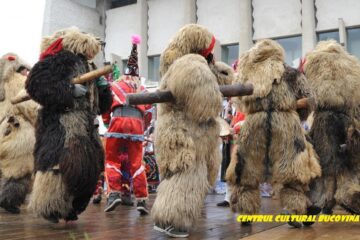 Spectacol itinerant, la Putna, Sucevița, Vatra Moldoviței și Mănăstirea Humorului