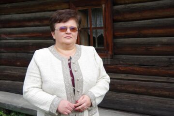 Daniela-Luminița Ceredeev - credința, voluntariatul, catedra, fețe ale aceluiași întreg