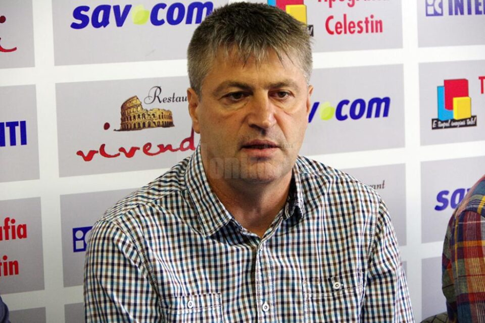 Cristi Popovici: „A contat mult factorul fizic, precum și faptul că am fost forțat să folosesc mai mereu același prim unsprezece” Cristi Popovici: „A contat mult factorul fizic, precum și faptul că am fost forțat să folosesc mai mereu același prim unsprezece”