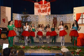 “La Hanul lui Moș Crăciun“, eveniment caritabil organizat de elevii Colegiului „Dragoș Vodă”