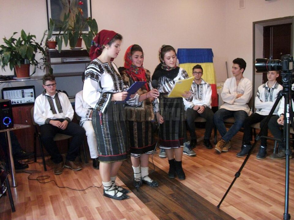 Tradiții românești promovate la Colegiul “Alexandru cel Bun”