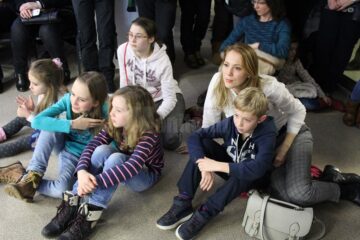 Sute de suceveni au participat la „Noaptea cea mai lungă”, pe muzica Paulei Seling