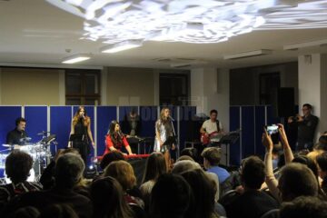 Sute de suceveni au participat la „Noaptea cea mai lungă”, pe muzica Paulei Seling