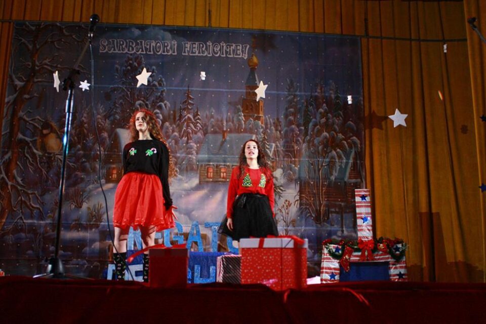 Spectacol caritabil organizat de Colegiul Național de Informatică „Spiru Haret”, la Casa de Cultură a Sindicatelor