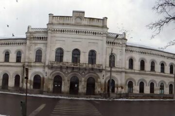 Gara din Ițcani are acoperișul refăcut. Șantierul a fost închis și va fi redeschis în primăvară