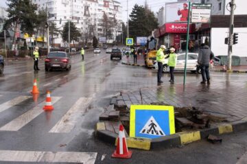 Semaforul din intersecția de la Nordic a fost repus în funcțiune la o zi de la tragicul accident cu două victime