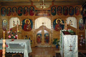 „Lume revoltată”