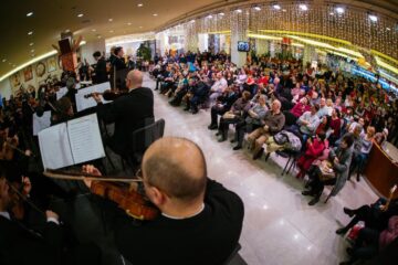 „Concert pentru Anul Nou 2017” susținut de Filarmonica din Botoșani, sâmbătă, la Iulius Mall Suceava