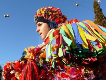 Urători la Primăria Fălticeni, pe 31 decembrie