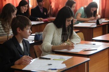 Elevii vor susține simulările examenelor naționale în luna martie