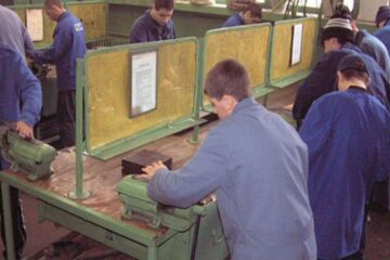 Angajatorii suceveni cer liceelor să pregătească viitori mecanici, ospătari, bucătari și confecționeri și speră la o mai mare implicare din partea elevilor. Foto: infois.ro