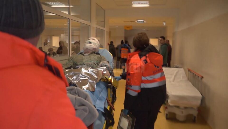 Un bătrân a suferit arsuri pe față și pe mâini după o explozie de la butelia din bucătărie