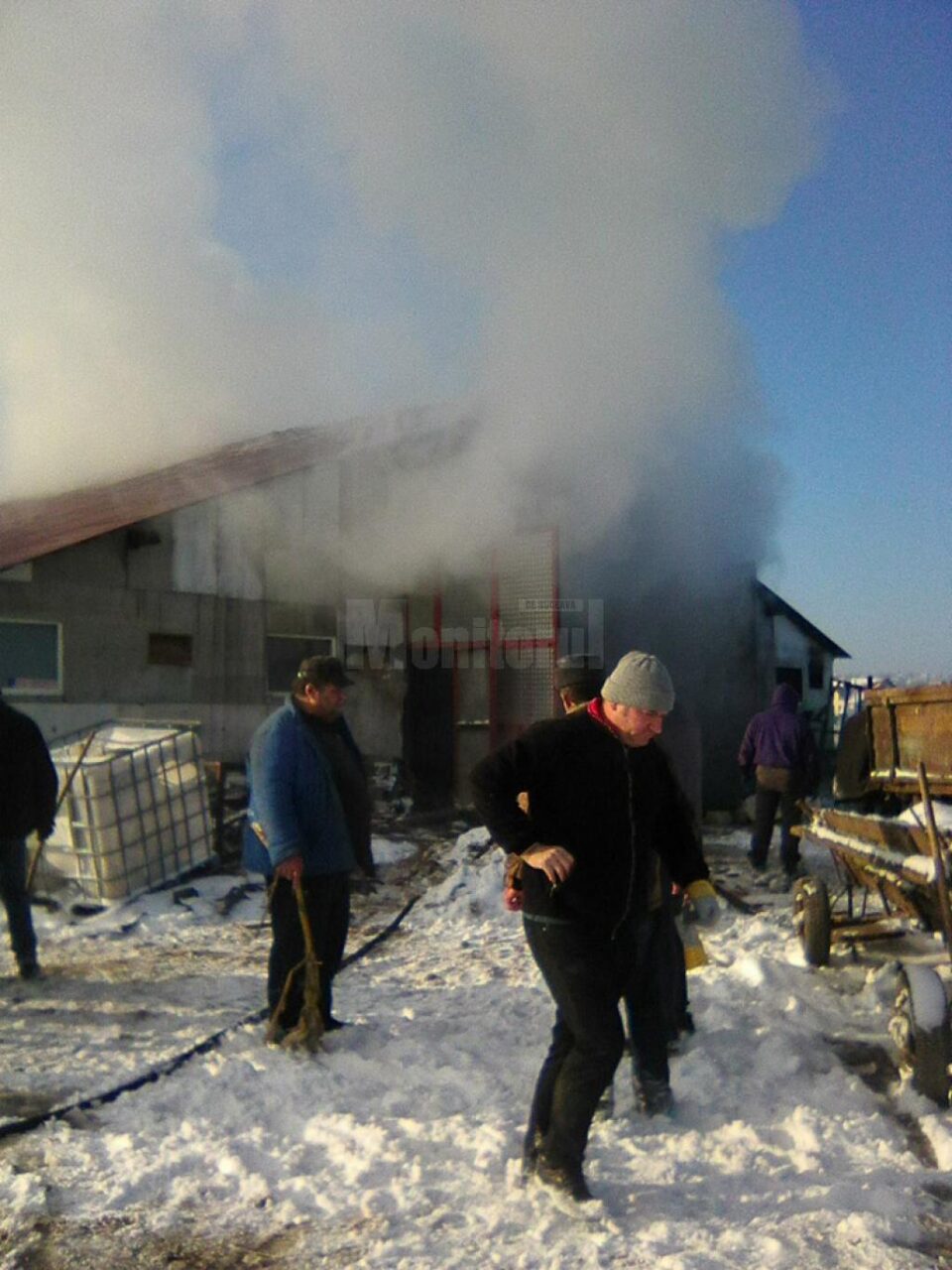 Incendiul a pornit din interiorul fermei