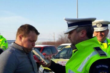 Zeci de șoferi prinși băuți la volan, în ultimele zile