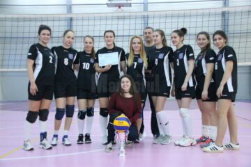 Echipa de volei a Colegiului Național „Ștefan cel Mare” Suceava, pregătită de profesorul Adrian Cojocaru