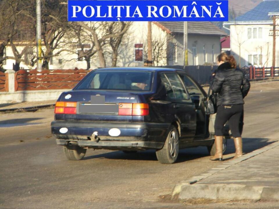 La 83 de ani practica taximetria la negru