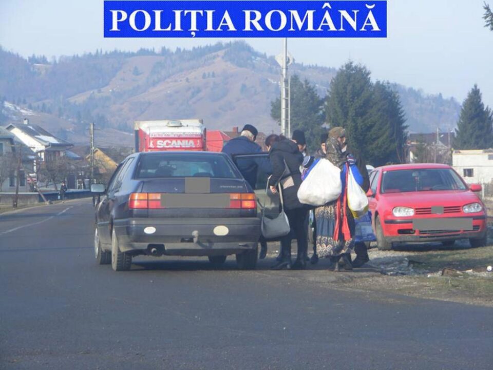 La 83 de ani practica taximetria la negru