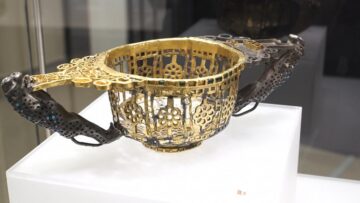 Aproape 500 de oameni au vizitat gratuit, duminică, ”Aurul și argintul României” la Muzeul de Istorie din Suceava