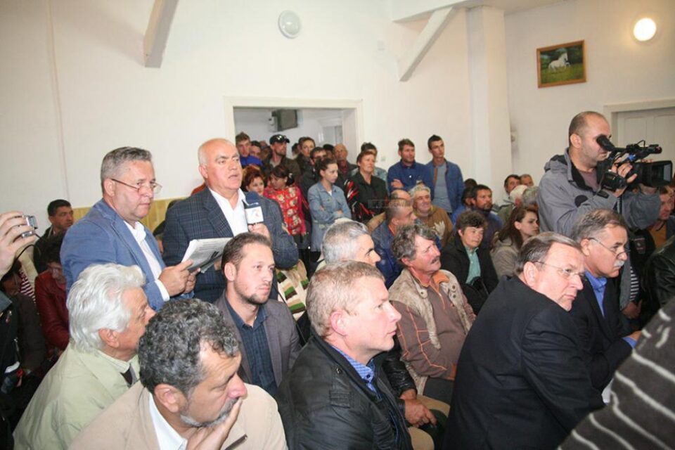 Reprezentanți ai ecologiștilor nu au abandonat demersurile pentru nepunerea în funcțiune a depozitului de deșeuri de la Pojorâta Reprezentanți ai ecologiștilor nu au abandonat demersurile pentru nepunerea în funcțiune a depozitului de deșeuri de la Pojorâta