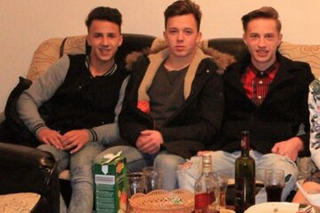 Daniel Mândrilă (dreapta)