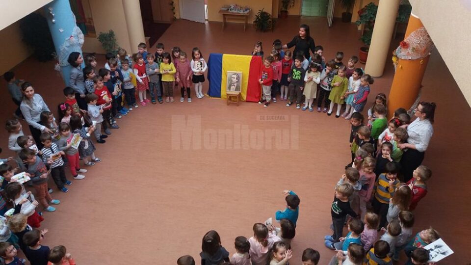 Recital de poezii organizat de preșcolarii de la Grădinița “Sfântul Ioan cel Nou de la Suceava”