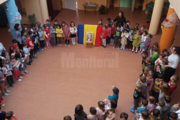 Recital de poezii organizat de preșcolarii de la Grădinița “Sfântul Ioan cel Nou de la Suceava”