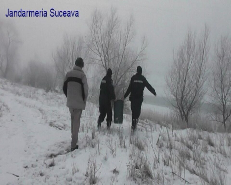 Bărbat prins cu 32 de kilograme de pește în plasele întinse pe râul Suceava