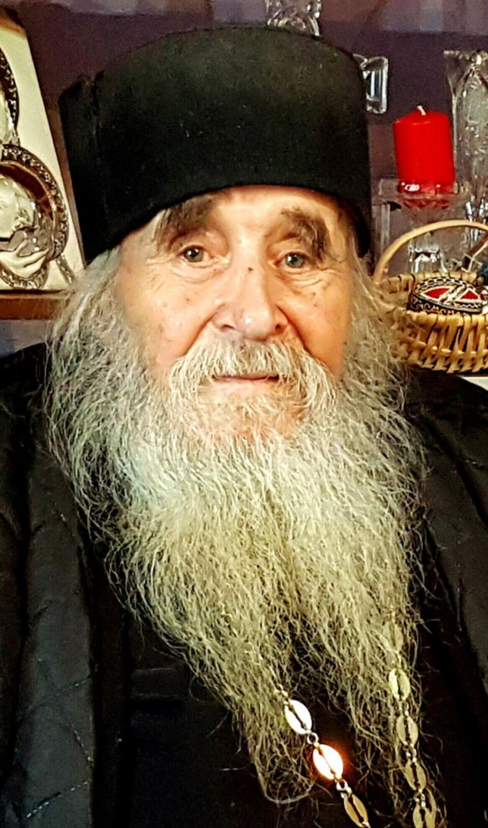 Pr. Daniil Horga împlinește venerabila vârstă de 88 de ani