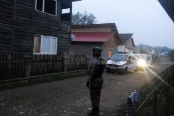 Tânărul a fost săltat de polițiști în urma unor percheziții