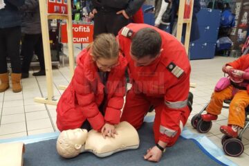 Sucevenii, instruiți cum să acorde primul ajutor