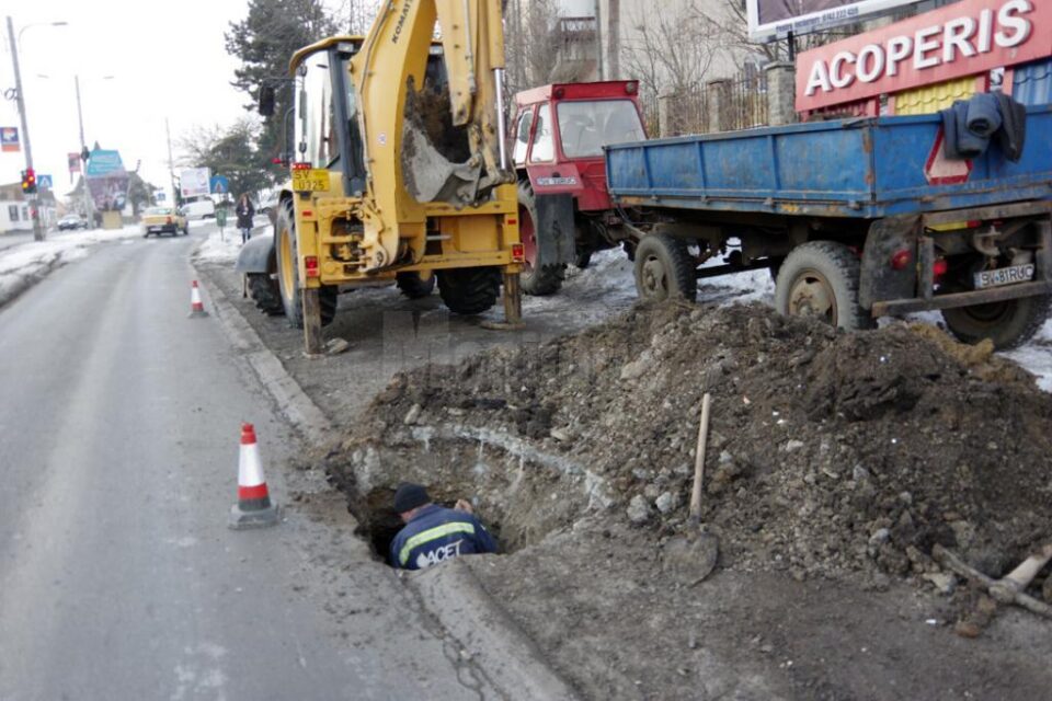 Săpăturile efectuate de echipa ACET nu au fost încununate de succes, sursa infiltrațiilor fiind încă necunoscută