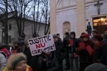 Protest cu aproximativ 200 de suceveni, împotriva grațierii