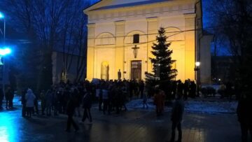 Protest timid, cu aproximativ 200 de suceveni, împotriva grațierii