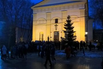 În jur de 200 de suceveni au participat la protest