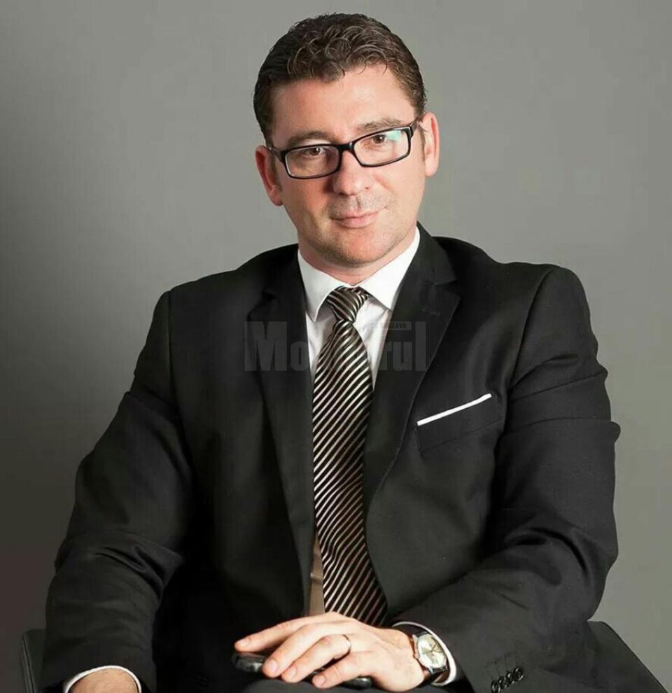 Traian Andronachi: „Consider că această soluție este una corectă și în conformitate cu ceea ce s-a întâmplat în realitate" Traian Andronachi: „Consider că această soluție este una corectă și în conformitate cu ceea ce s-a întâmplat în realitate"