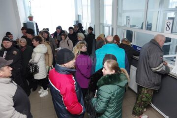 Aglomerație la ghișeele Casei Asigurărilor de Sănătate