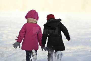 Un individ a fost prins de polițiști după o lună de la comiterea unei tâlhării