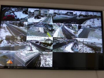 Camerele de luat vederi monitorizează o parte a comunei