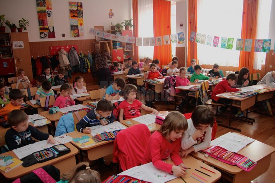 Aproape 7.000 de boboci la clasele pregătitoare, din toamna acestui an