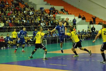 Universitatea a remizat cu CSM Focșani, scor 25 - 25