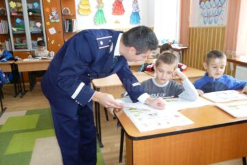 Mai mult de o treime din școlile și grădinițele din Suceava nu au nici un fel de sisteme de securitate